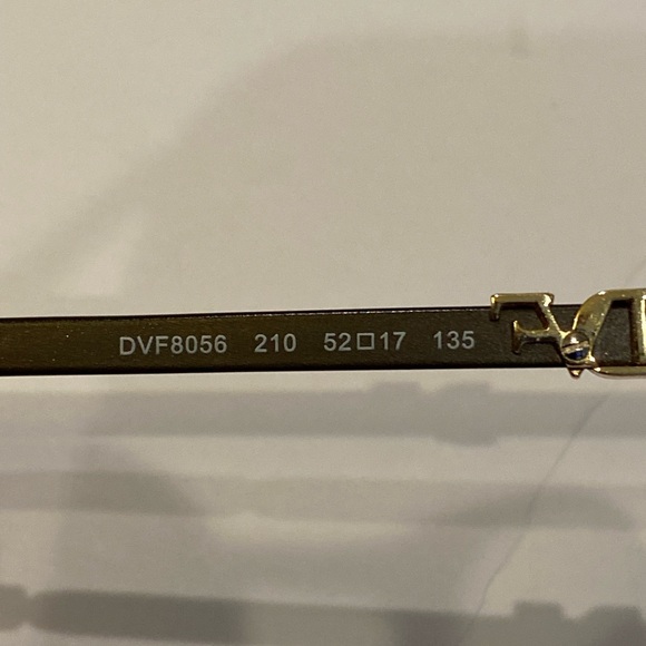 Diane von Furstenberg Eyeglasses Glasses Frames + Case Brown Size 52-17-135 EUC - Picture 9 of 9